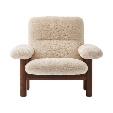 Brasilia fotel - Dark oak-Nature sheepskin curly - Audo Copenhagen