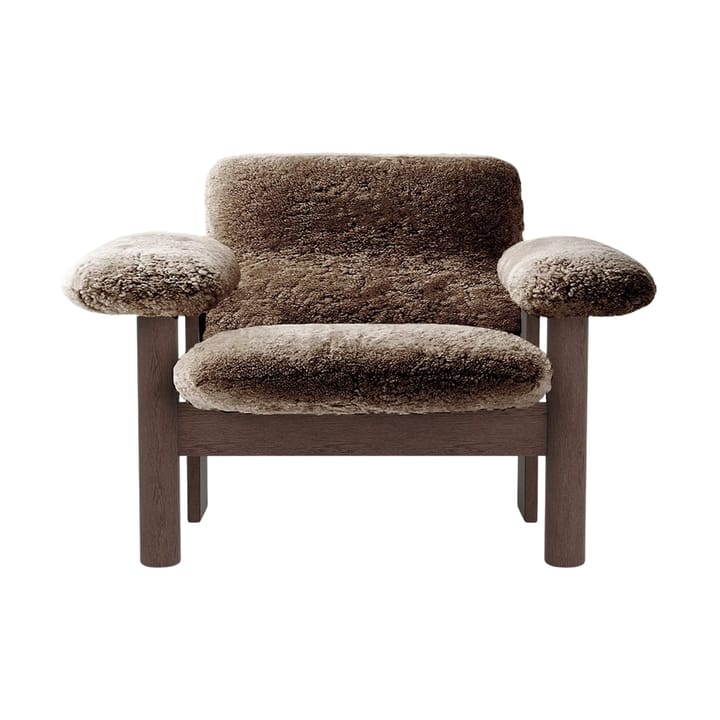 Brasilia fotel low back, Dark oak-Sahara sheepskin curly Audo Copenhagen