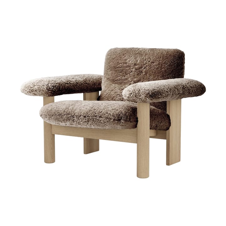 Brasilia fotel low back, Natural oak-Sahara sheepskin curly Audo Copenhagen