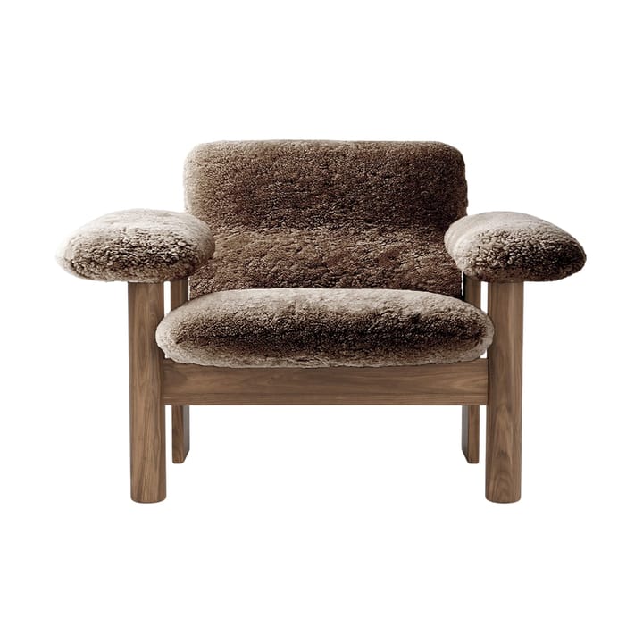 Brasilia fotel low back, Walnut-Sahara sheepskin curly Audo Copenhagen