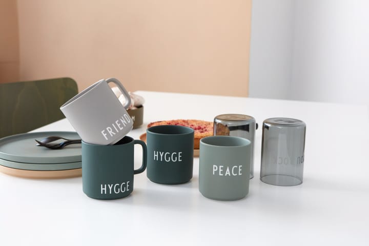 Kubek Favourite Design Letters 25 cl, Hygge-dark green Design Letters