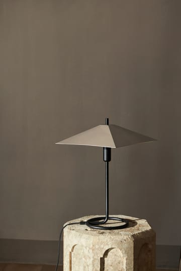 Lampa stołowa Filo kwadratowa - Czarny-lustrzany błyszczący - ferm LIVING