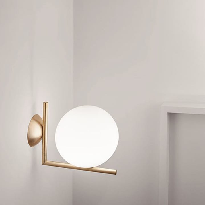 Kinkiet IC lights C/W1 - Brushed brass, opal - Flos