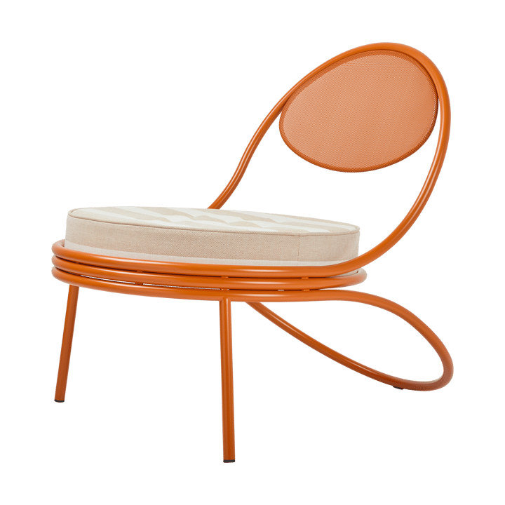 Krzesło Copacabana Outdoor Lounge Chair z tapicerowanym siedziskiem - Leslie stripe limonta 040-international orange - GUBI