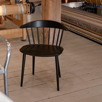 Krzesło J104 - Black lacquered beech - HAY