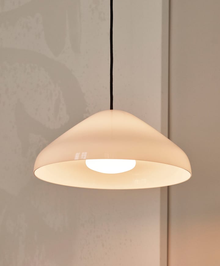 Lampa wisząca Pao Glass Ø35 cm, Białe szkło opalowe HAY