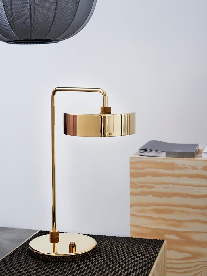 Petite Machine lampa stołowa, Polished brass Made By Hand