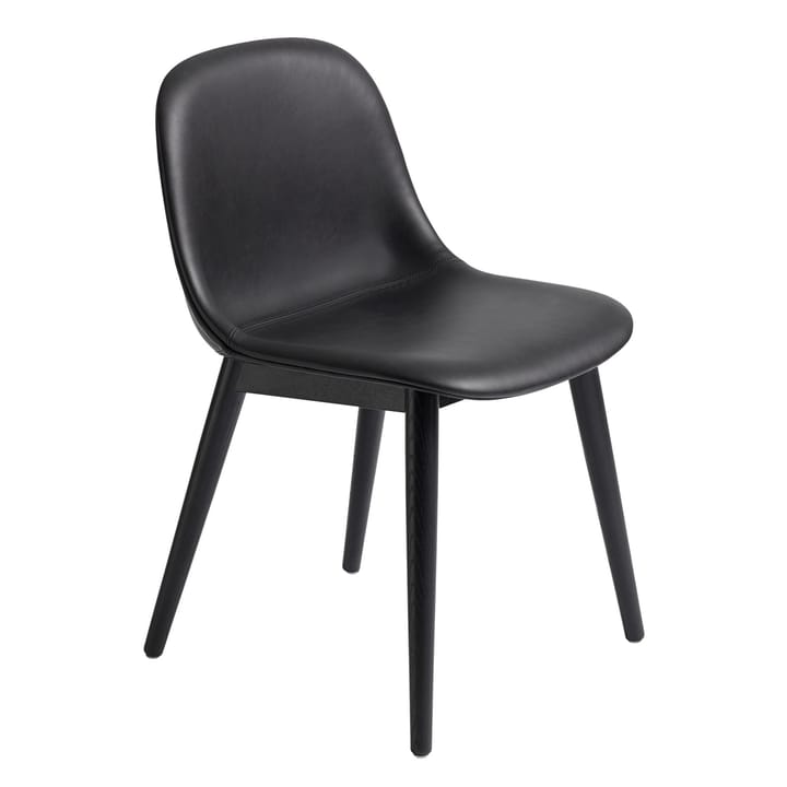 Fiber Side Chair z drewnianymi nogami - Black leather-black - Muuto