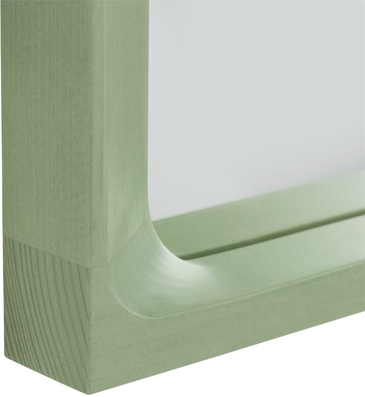 Lustro Arced 80x55 cm - Light green - Muuto