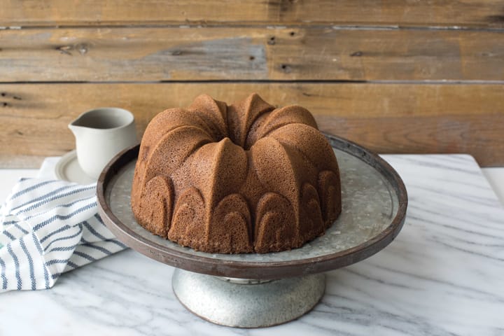 Forma do pieczenia Nordic Ware Fleur De Lis Bundt, 2,4 L Nordic Ware