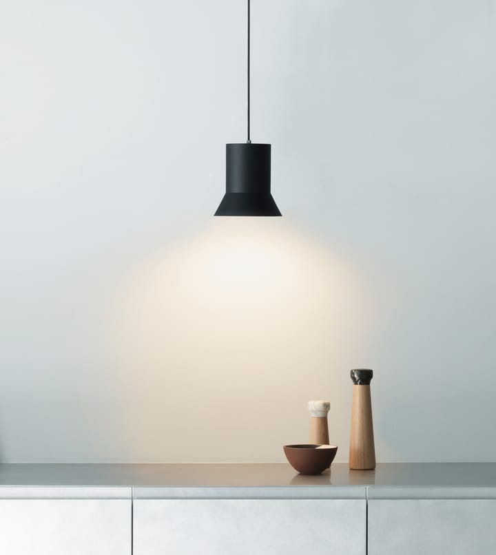 Hat Średnia lampa sufitowa, Czarny Normann Copenhagen