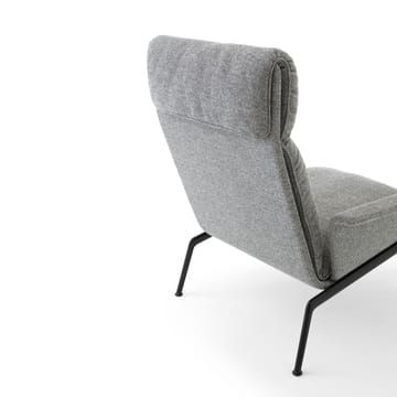 Muno LN17 High back fotel lounge - Warm black-Hallingdal 0126 - &Tradition